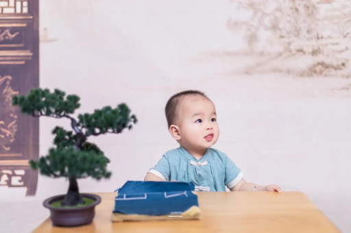 南昌宝宝喊肚子疼怎么回事